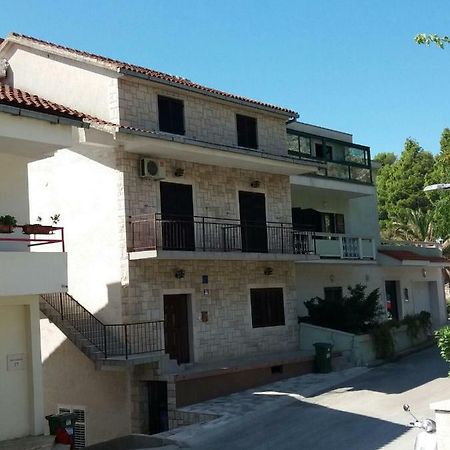Apartmani Ivona พอดโกรา ภายนอก รูปภาพ